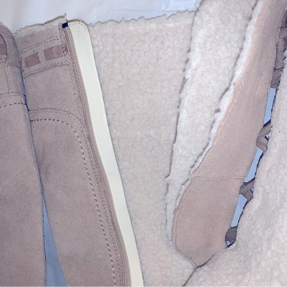 TIMBERLAND CALF HI BOOTS - Picture 6 of 8